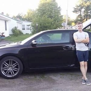 Meet your Posher, Damian